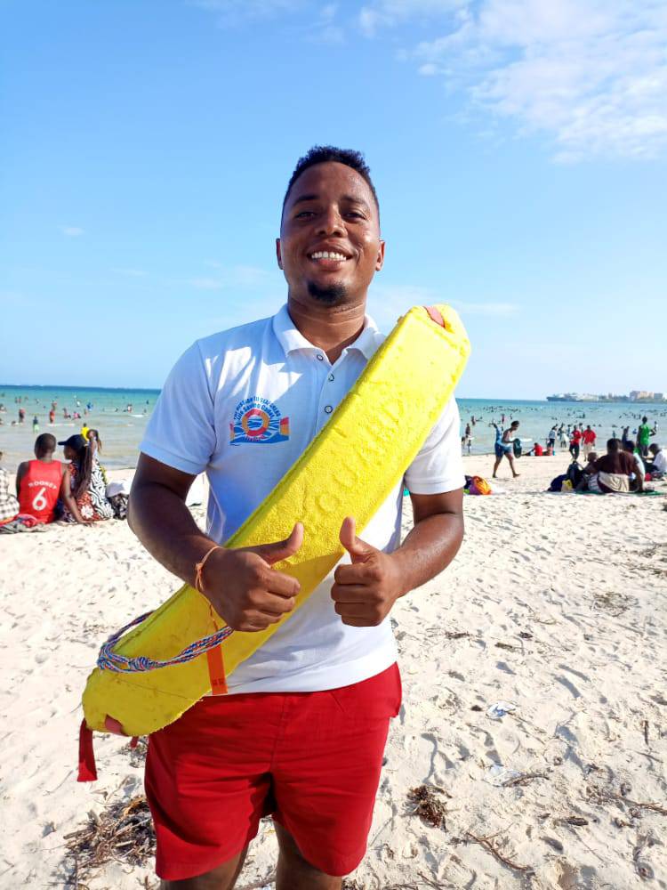 Keeping Mombasa Beaches Safer: CPR Training for Fishermen, Operators & Beach Users. 8 Beach Lifeguard