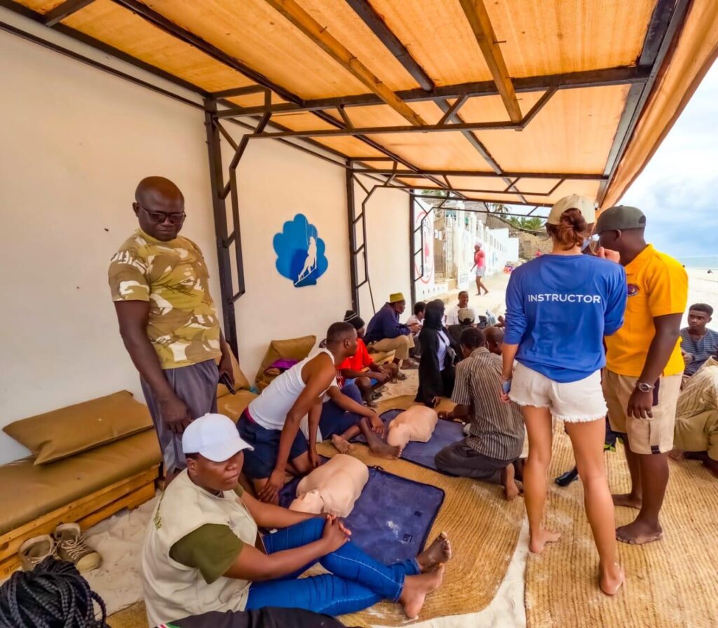 Keeping Mombasa Beaches Safer: CPR Training for Fishermen, Operators & Beach Users. 5 CPR TRAINING